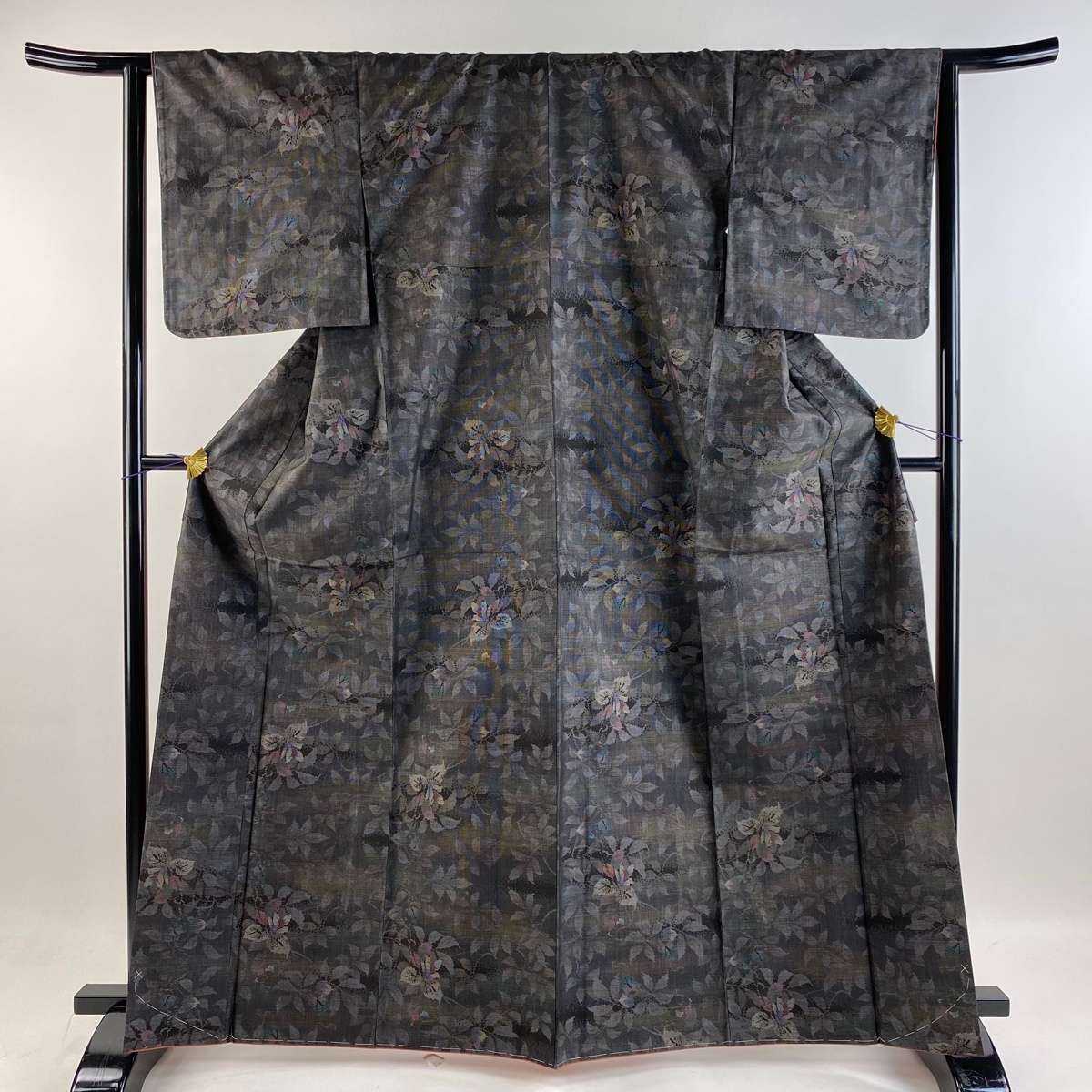 大島紬 身丈167cm 裄丈64.5cm M 袷 純泥染 証紙 草花 焦茶色 正絹 美品 秀品 【中古】
