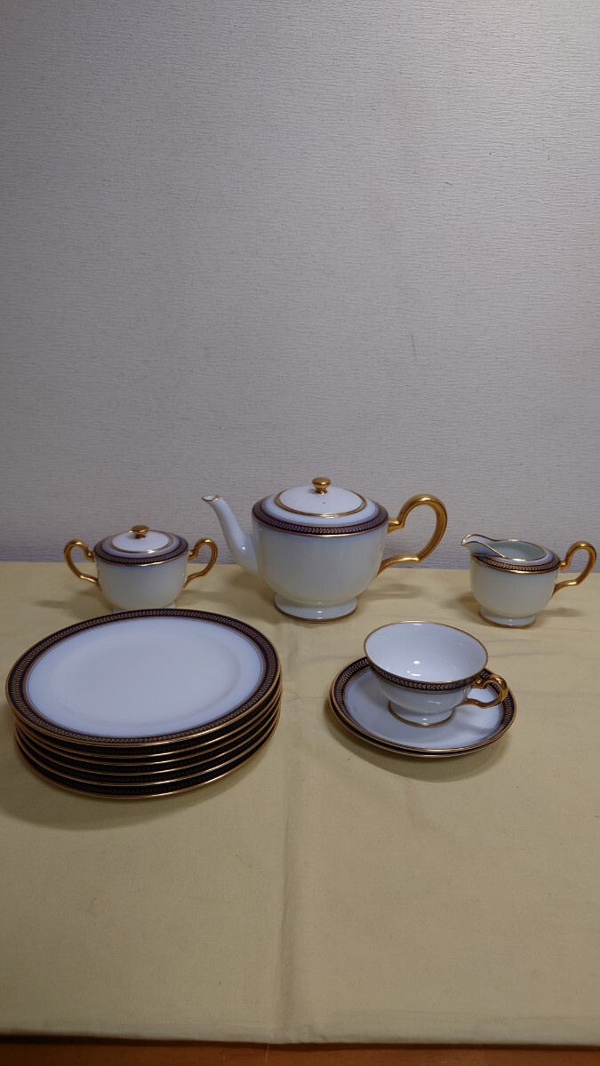 5440円 花◇皇室御用達【大倉陶園】製 半世紀を超えて愛される 5440円 花◇皇室御用達【大倉陶園】製 半世紀を超えて愛される