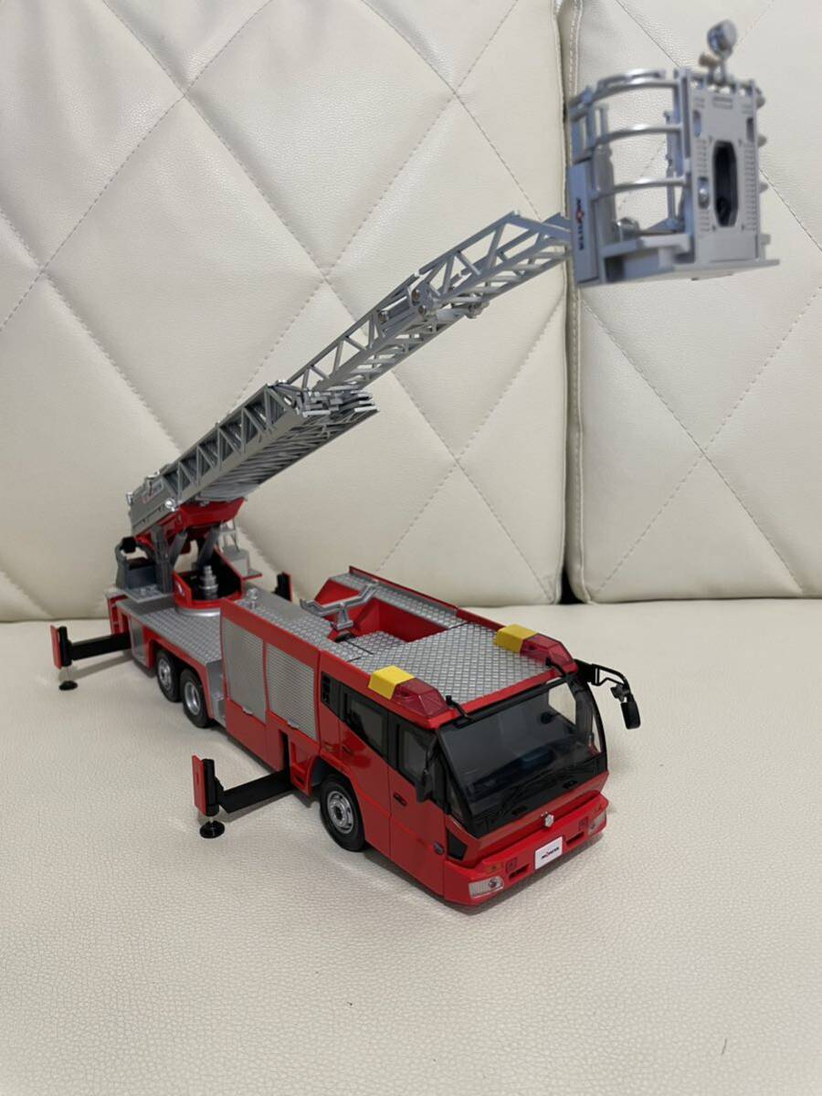 Yahoo!オークション - 1/32 モリタ 先端屈折式はしご付消防車 Yahoo!オークション - 1/32 モリタ 先端屈折式はしご付消防車