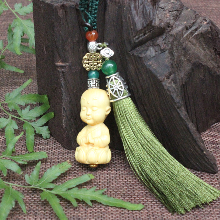 [. plant carving netsuke ] *.. san * natural / natural tree made / handmade / hand made / skill sculpture / key holder / strap / present / better fortune feng shui . except .