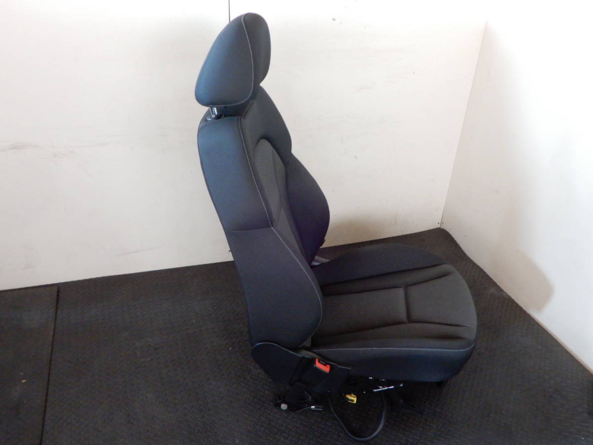  Audi A1(8X) F left seat used a968102H