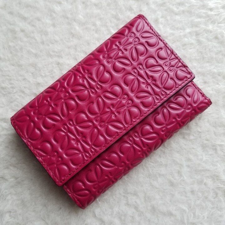 新品 LOEWE ロエベ リピート スモール バーティカル ウォレット 新品 LOEWE ロエベ リピート スモール バーティカル ウォレット