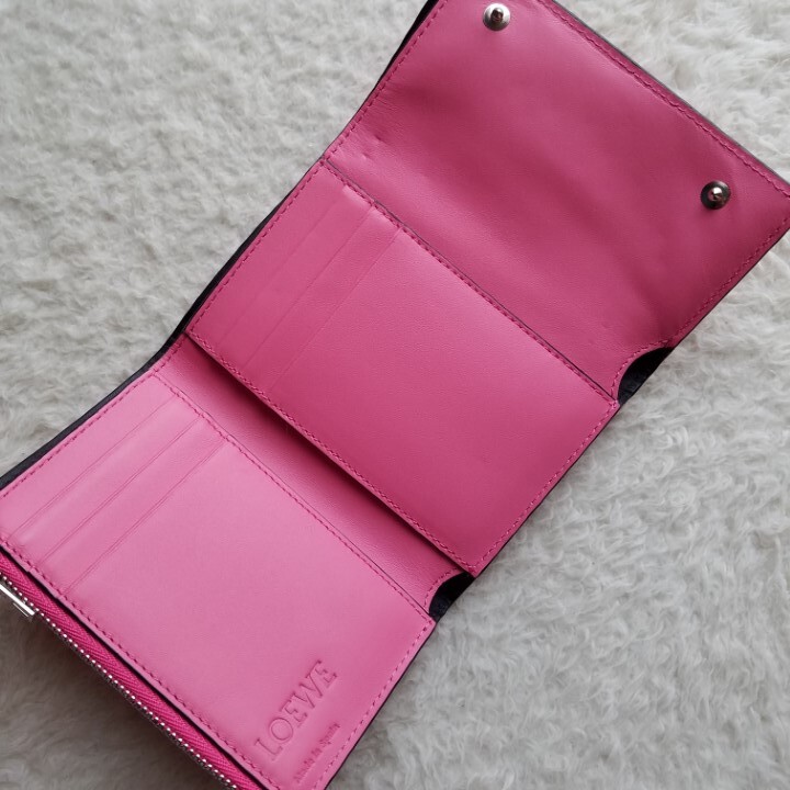 新品 LOEWE ロエベ リピート スモール バーティカル ウォレット 新品 LOEWE ロエベ リピート スモール バーティカル ウォレット