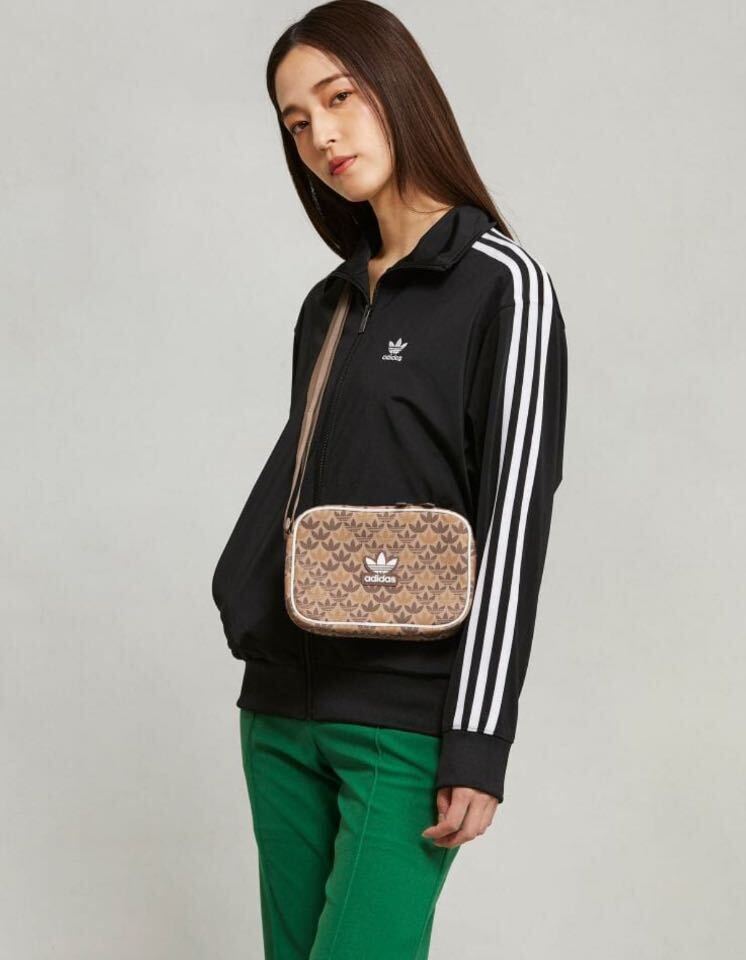adidas★モノグラム ミニエアライナーバッグ ★ブラック★ 完売品 アディダス モノグラム ミニエアライナーバッグ 【IU0014