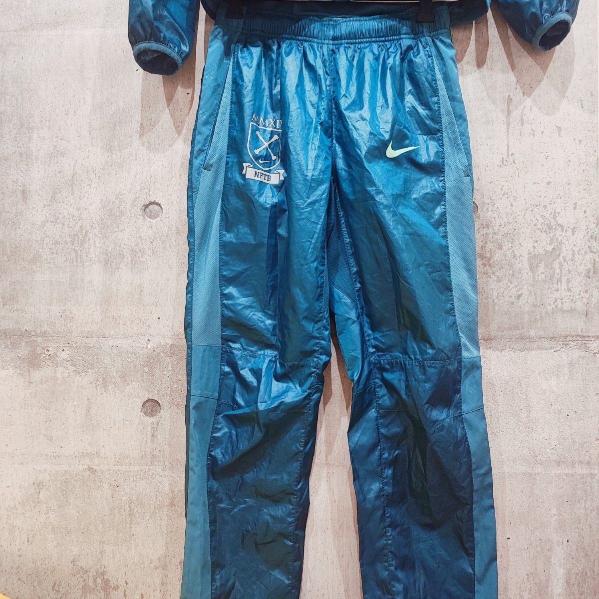 NIKE NFTB ピステ セットアップ トレーニングウェア フットサル NIKE NFTB ピステ セットアップ トレーニングウェア フットサル