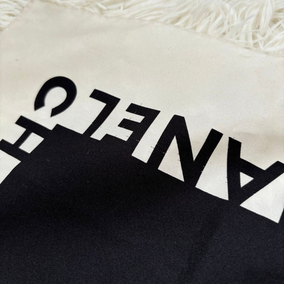 CHANEL シャネル シルク スカーフ ココシャネル マドモアゼル CHANEL シャネル シルク スカーフ ココシャネル マドモアゼル