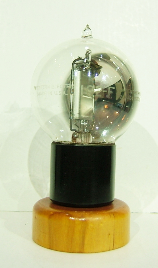 F☆Western Electric ウェスタンエレクトリック 437A 真空管 F☆Western Electric ウェスタンエレクトリック 437A 真空管