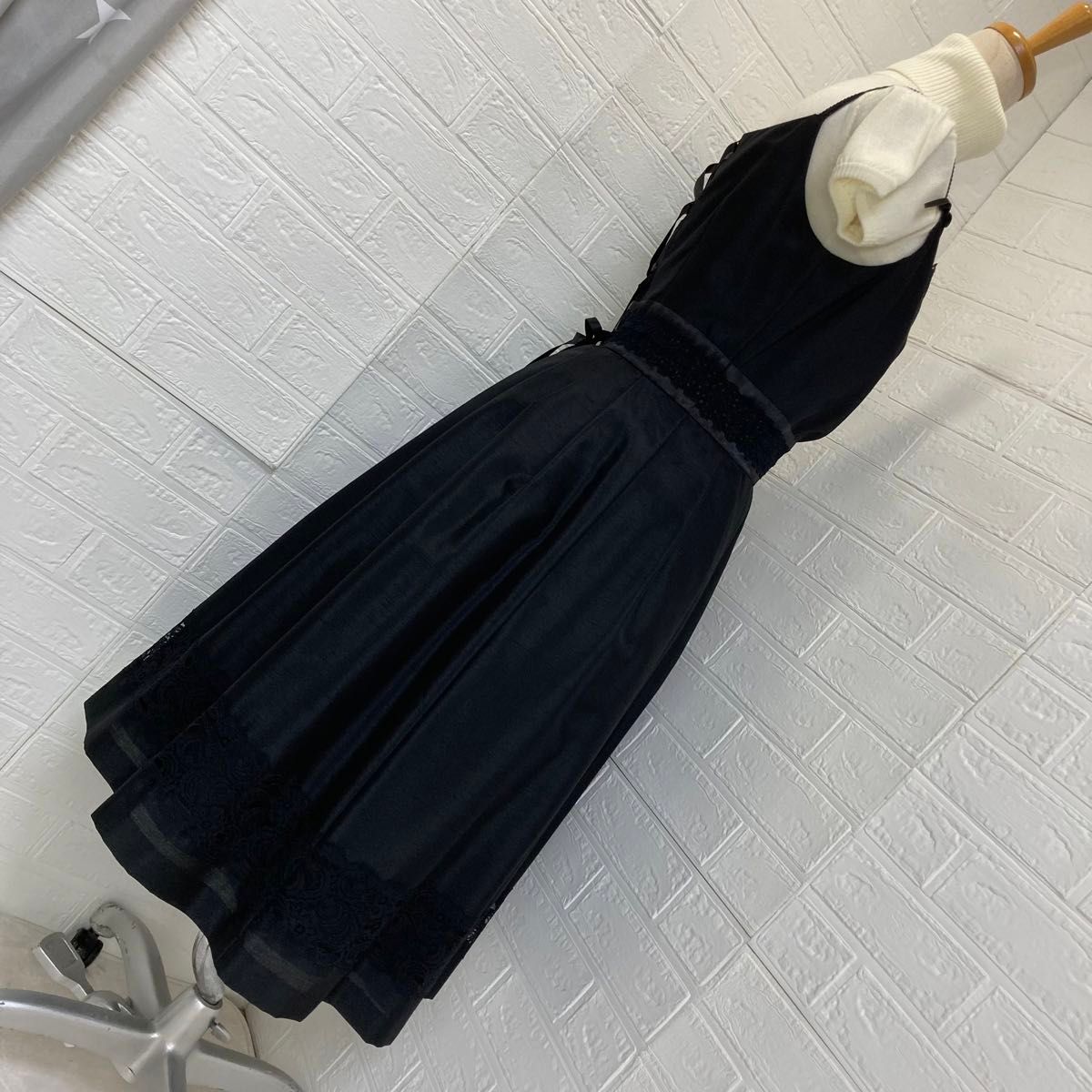 美品　クリーニング済み　11号　黒　ブラック　ドレス　後ろ編み上げ　大きいサイズ
