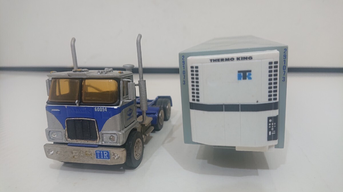 ASAM model/Hart Smith Model Limited MACK F700 Cabover Cold Cargo Trailer 6Ⅹ4 1/48 (1/50) マック キャブオーバー 冷凍車トレーラー