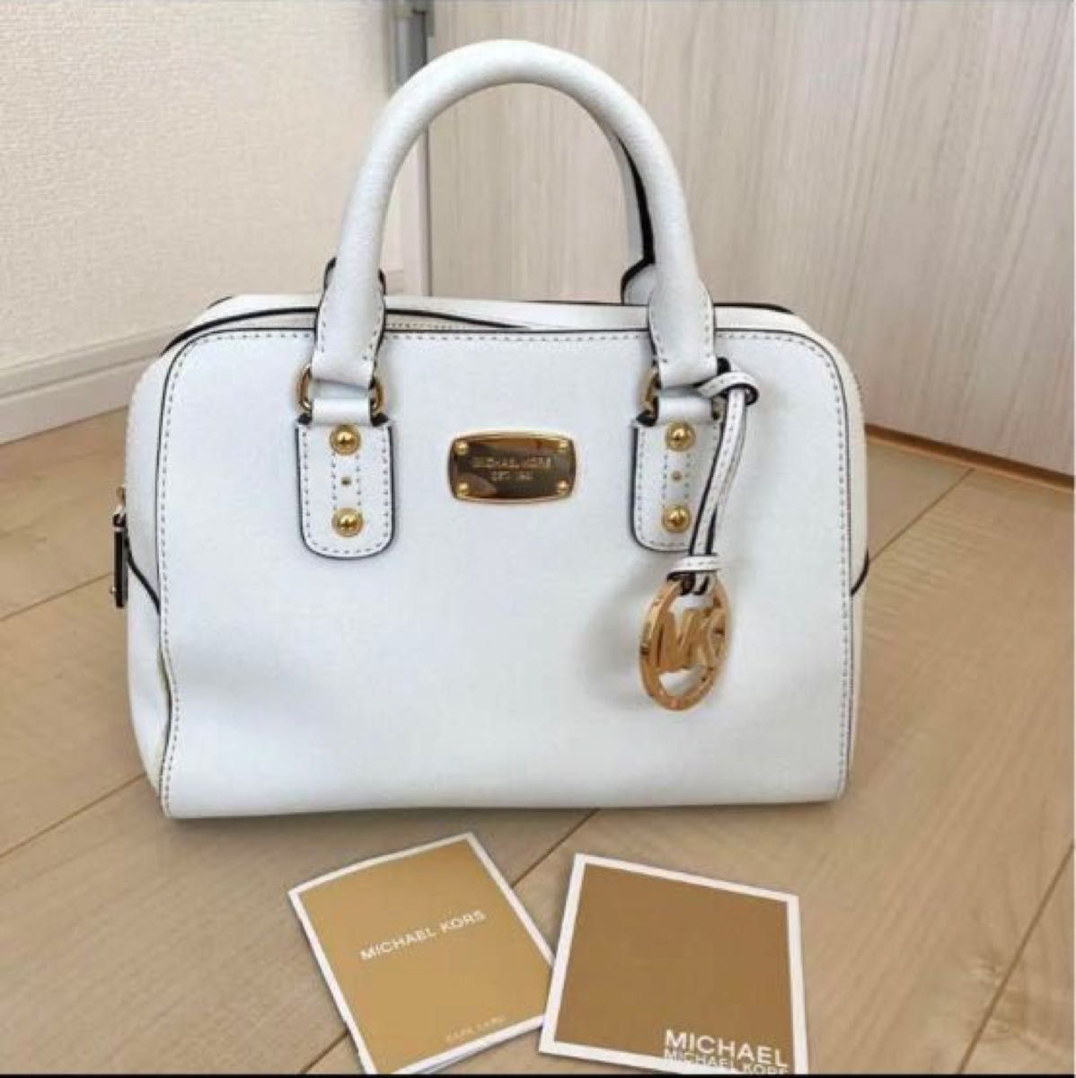 未使用 MICHAEL KORS マイケルコース 2ウェイ 白 レザー 未使用 MICHAEL KORS マイケルコース 2ウェイ 白 レザー