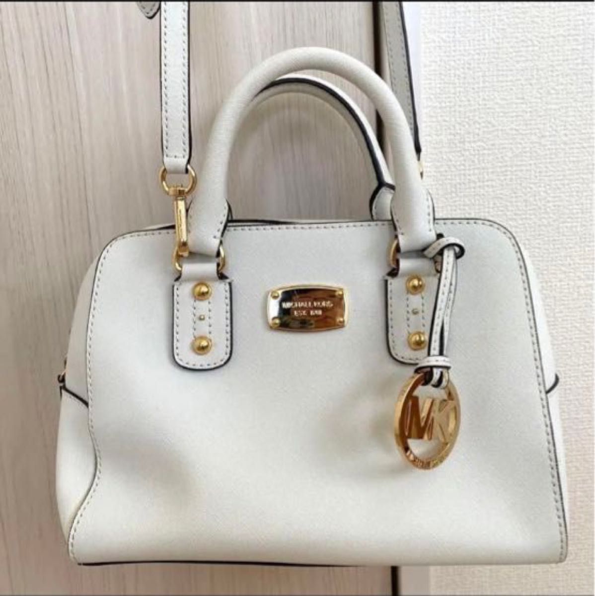 未使用 MICHAEL KORS マイケルコース 2ウェイ 白 レザー 未使用 MICHAEL KORS マイケルコース 2ウェイ 白 レザー