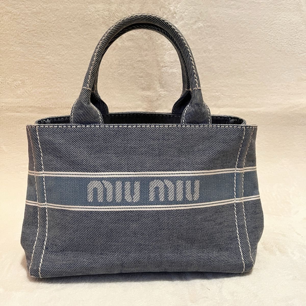 美品 miumiu ミュウミュウ デニム ジャガード ロゴ ショルダー 美品 miumiu ミュウミュウ デニム ジャガード ロゴ ショルダー