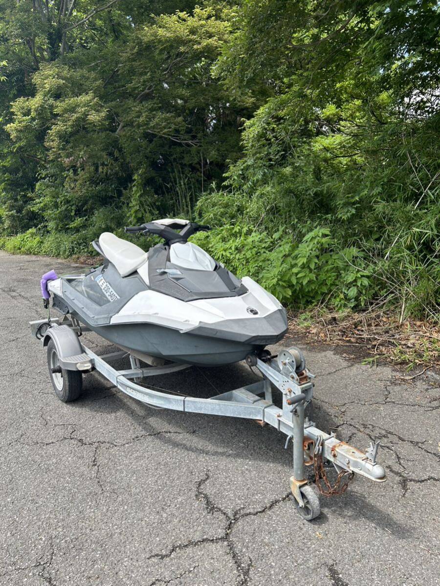 SEADOO SPARK 3-UP IBR 2014 アワー27H 機関良好トレーラー付き SEADOO SPARK 3-UP IBR 2014 アワー27H 機関良好トレーラー付き