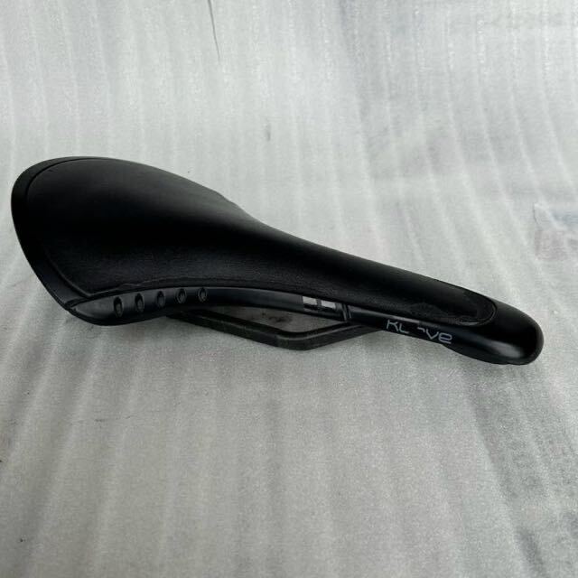 豪華ラッピング無料 フィジーク fizik kurve SNAKE カーボンレール サドル 取り付け フィジーク