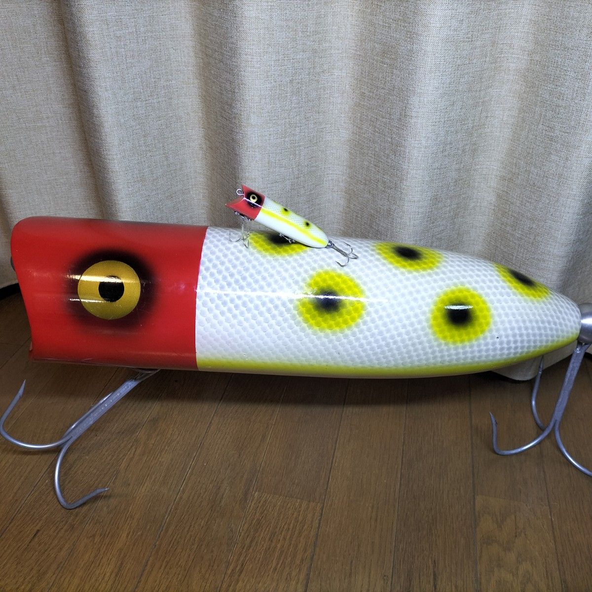 激レア】HEDDON ヘドン ラッキー13 超デカいルアーと普通の2個 激レア】HEDDON ヘドン ラッキー13 超デカいルアーと普通の2個