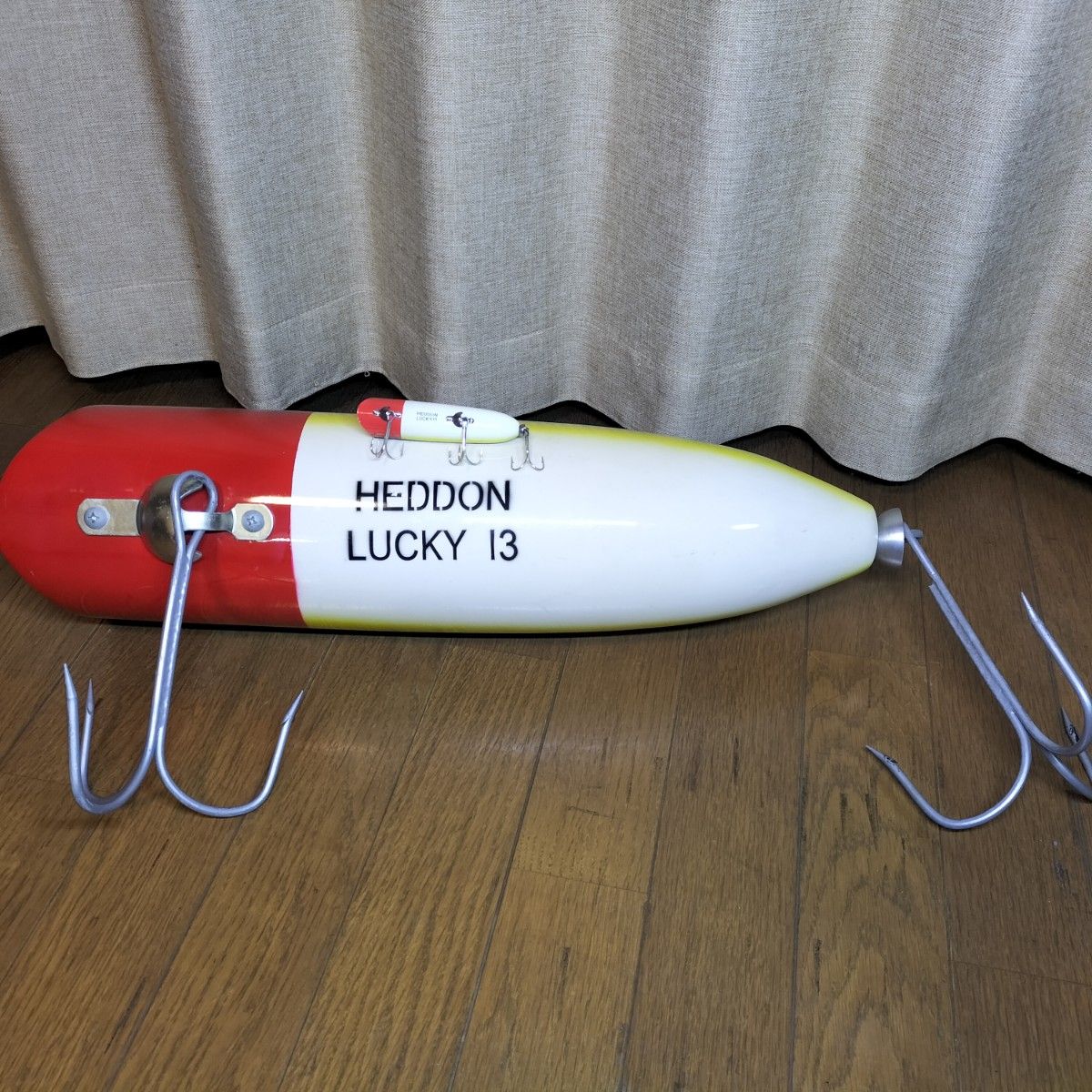 激レア】HEDDON ヘドン ラッキー13 超デカいルアーと普通の2個 激レア】HEDDON ヘドン ラッキー13 超デカいルアーと普通の2個