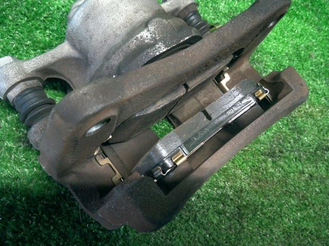 タント DBA-LA600S 右Fキャリパー RS R67 47730-B2080