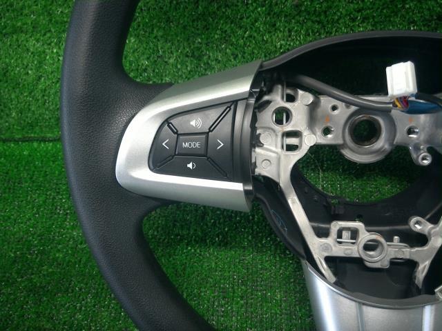 ムーヴ DBA-LA150S ステアリングホイール カスタム X W24 45102-B2A20-C0