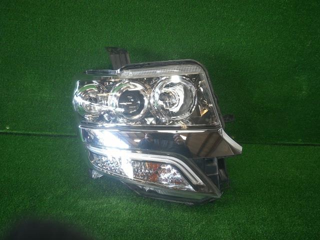 Ｎ－ＢＯＸ DBA-JF1 右ヘッドランプ 33101-TY0-J61 340731 Ｎ－ＢＯＸ DBA-JF1 右ヘッドランプASSY カスタムG NH624P 33101-TY0