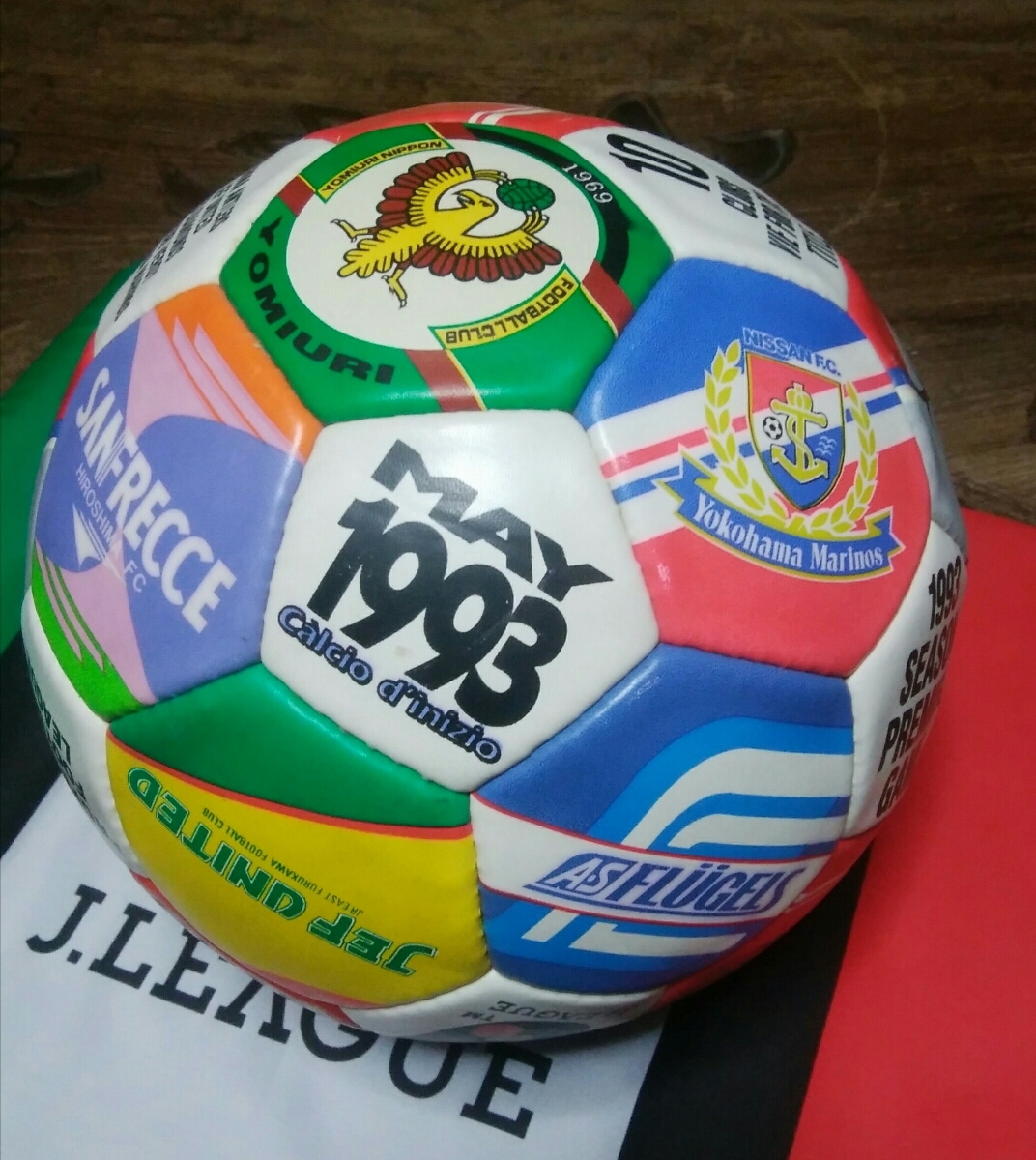 値下げ交渉 1993年 Jリーグ 開幕記念 サッカーボール オリジナル 値下げ交渉 1993年 Jリーグ 開幕記念 サッカーボール オリジナル