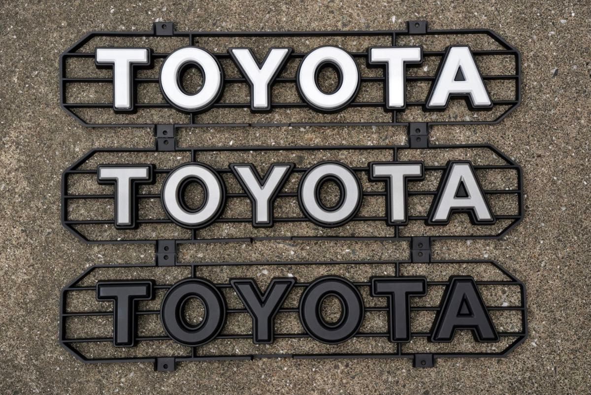 新品 フルセット RAV4 アドベンチャー 50系 タコマ風グリル 新品 フルセット RAV4 アドベンチャー 50系 タコマ風グリル