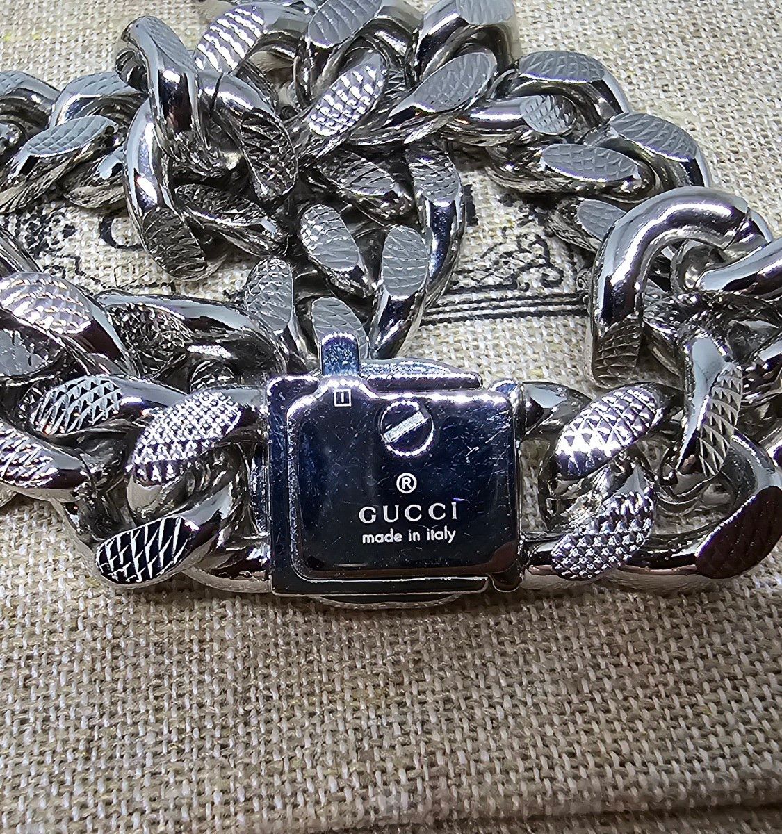 廃盤未使用品】GUCCI スクリプト ロゴ ネックレス|Yahoo!フリマ 廃盤未使用品】GUCCI スクリプト ロゴ ネックレス|Yahoo!フリマ