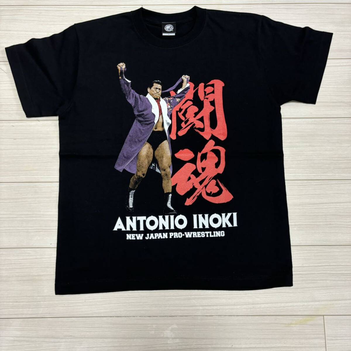 新品未 50周年記念 アントニオ猪木 新日本プロレス Tシャツ 新品未 50周年記念 アントニオ猪木 新日本プロレス Tシャツ