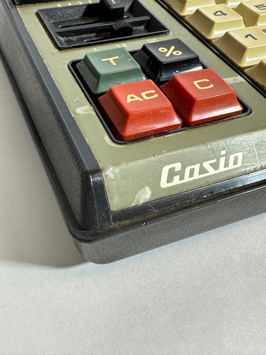 Casio カシオ 昭和 レトロ 電卓 MODEL 121-E アンティーク Casio カシオ 昭和 レトロ 電卓 MODEL 121-E アンティーク