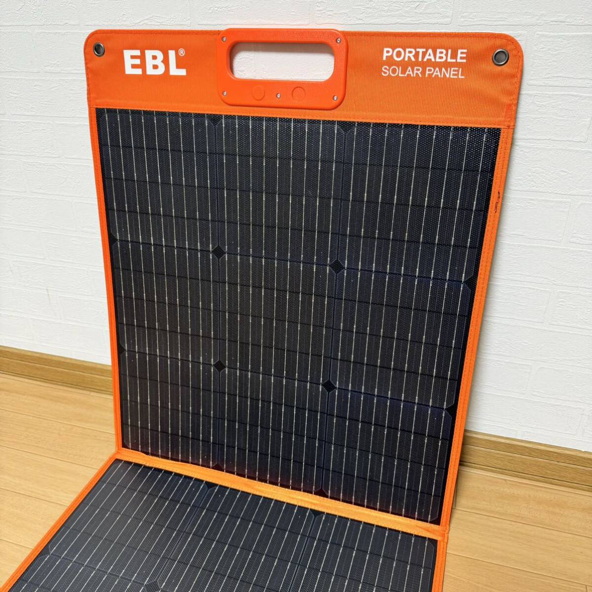 EBL ソーラーパネル 200W ESP-200 折りたたみ式 太陽光パネル ソーラーチャージャー 単結晶 高転換率 ポータブル電源充電器 MC4高出力 EBL ソーラーパネル 200W ESP-200 折りたたみ式 太陽光パネル ソーラーチャージャー 単結晶 高転換率 ポータブル電源充電器 MC4高出力