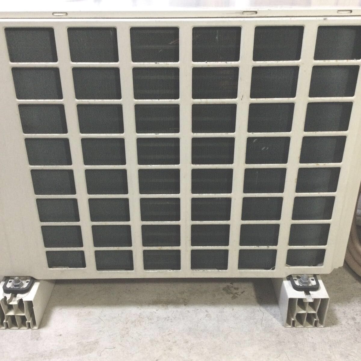 実動品 東芝 TOSHIBA ルームエアコン 8〜10畳 RAS-2815ASH 室外 実動品 東芝 TOSHIBA ルームエアコン 8〜10畳 RAS-2815ASH 室外