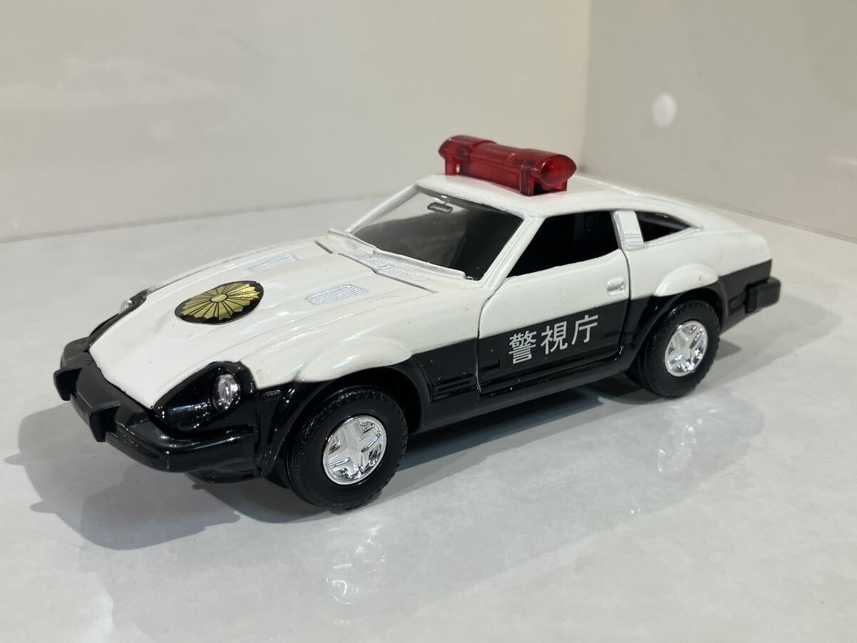 新品 未開封 フェアレディZ パトカー ライト&サイレントライト付き F-25 Yahoo!オークション - ダイヤペット F-25 フェアレディZパトカー