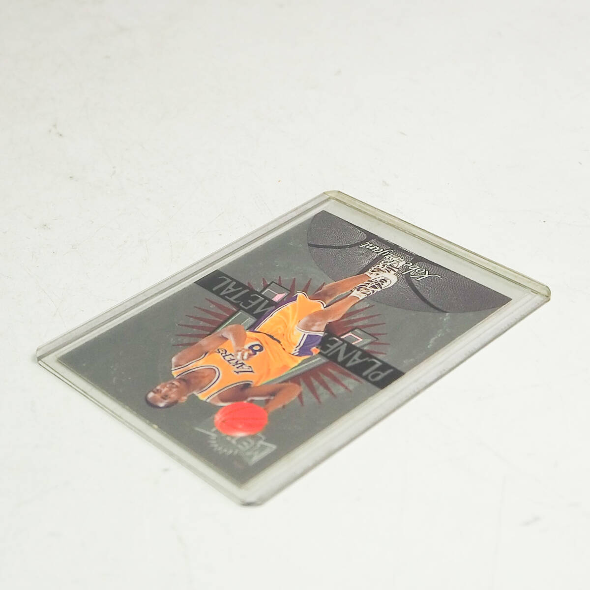 SkyBox Kobe Bryant コービーブライアント PLANET METAL 3 of 15 SkyBox Kobe Bryant コービーブライアント PLANET METAL 3 of 15