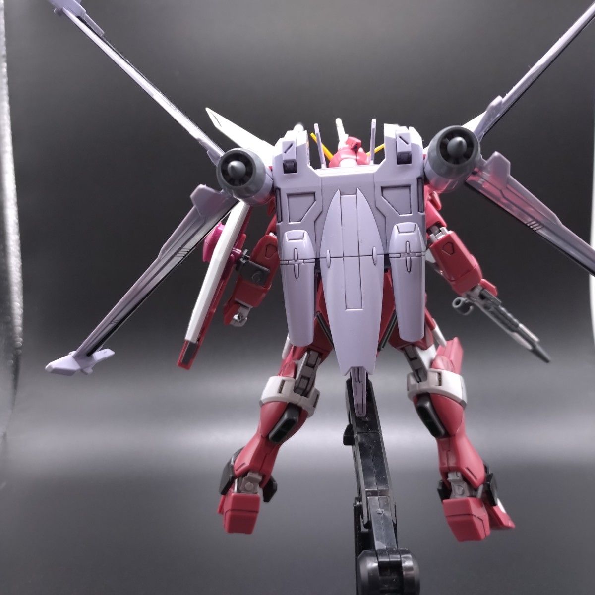 HGインフィニットジャスティスガンダム弐式【全塗装完成品 HGインフィニットジャスティスガンダム弐式【全塗装完成品