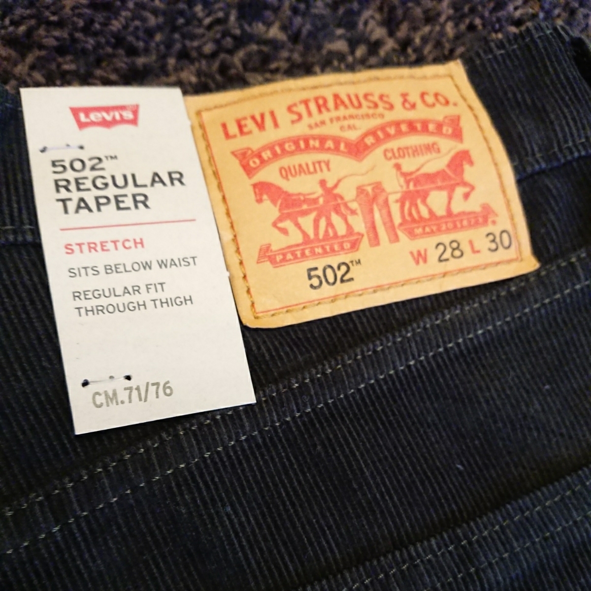 定価8,640円 Levi's 　新品 リーバイス　 502 REGULAR TAPER 　ワープストレッチ W28 　グリーン 　WARP STRETCH 　オリーブ コーデュロイ_画像5