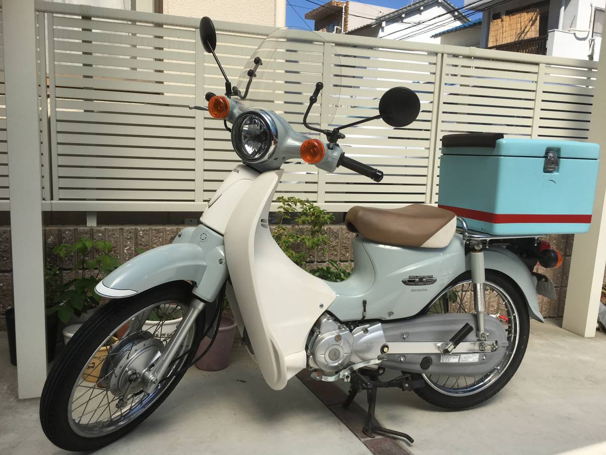 Каб 110. Honda super Cub 110. Honda Cub 110. Honda super Cub 50. Скутеретта Honda super Cub.