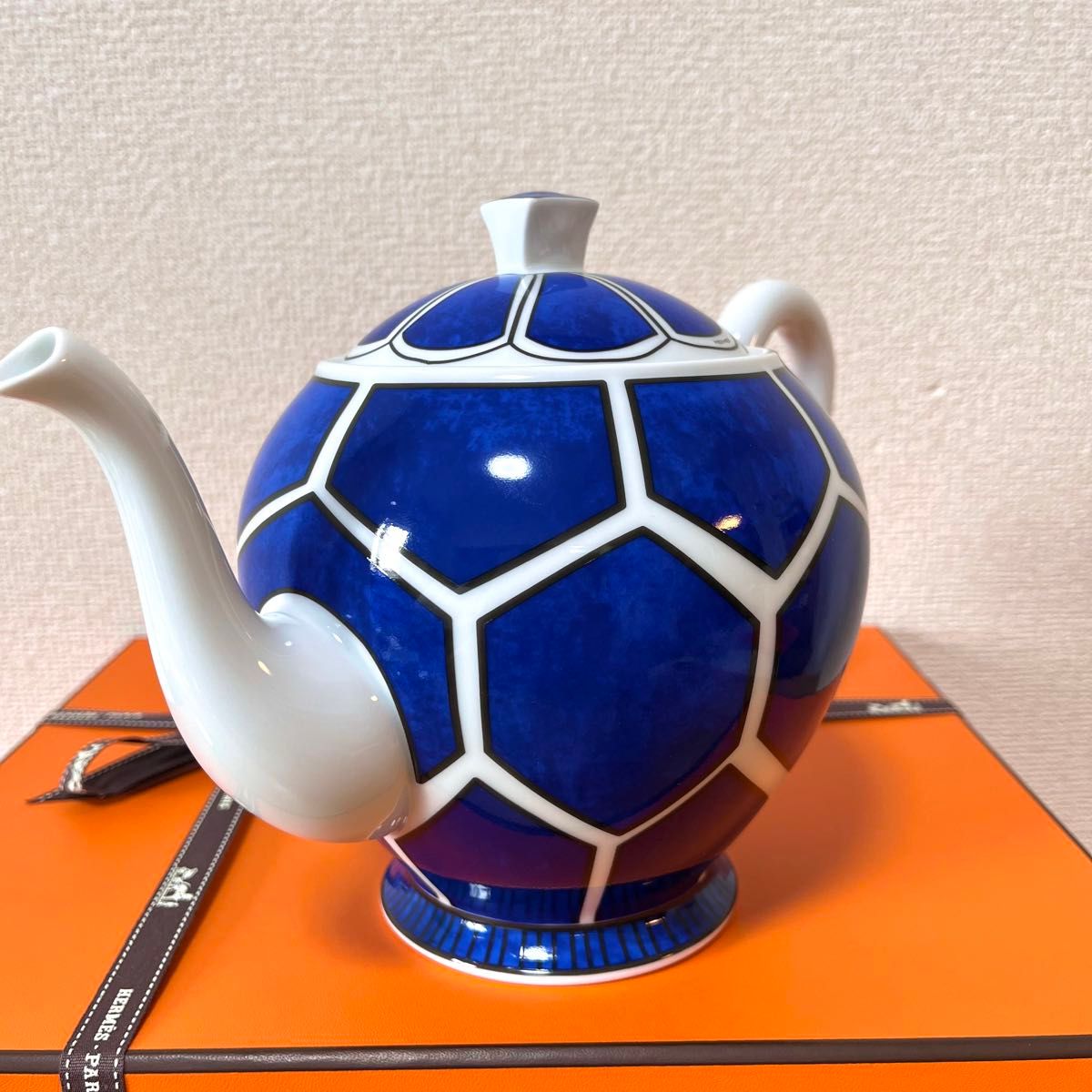 廃盤 新品】エルメス ブルーダイユール ティーポット 950ml 超 廃盤 新品】エルメス ブルーダイユール ティーポット 950ml 超