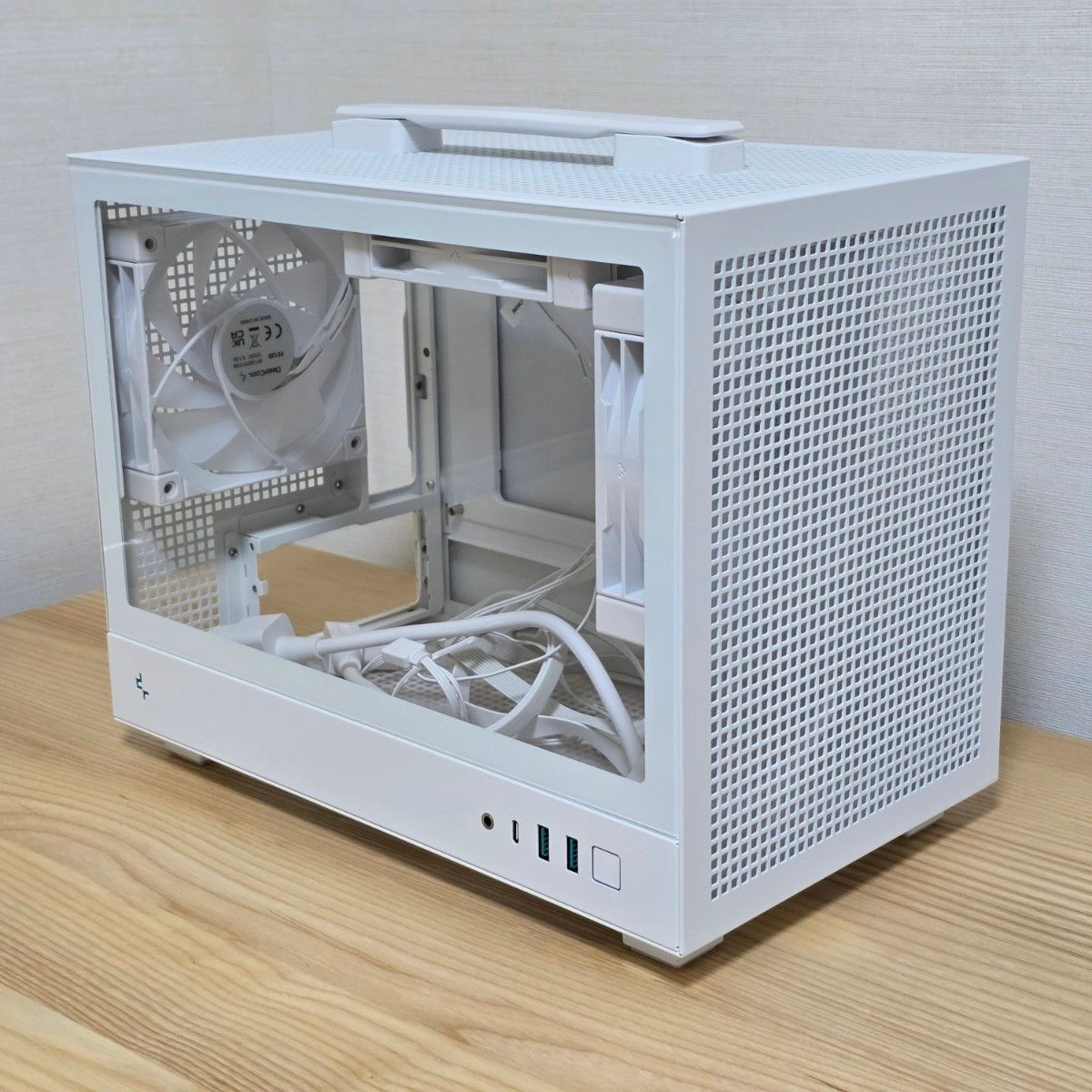 DeepCool CH160 Mini-ITX ホワイト|Yahoo!フリマ(旧PayPayフリマ) DeepCool CH160 Mini-ITX ホワイト|Yahoo!フリマ(旧PayPayフリマ)
