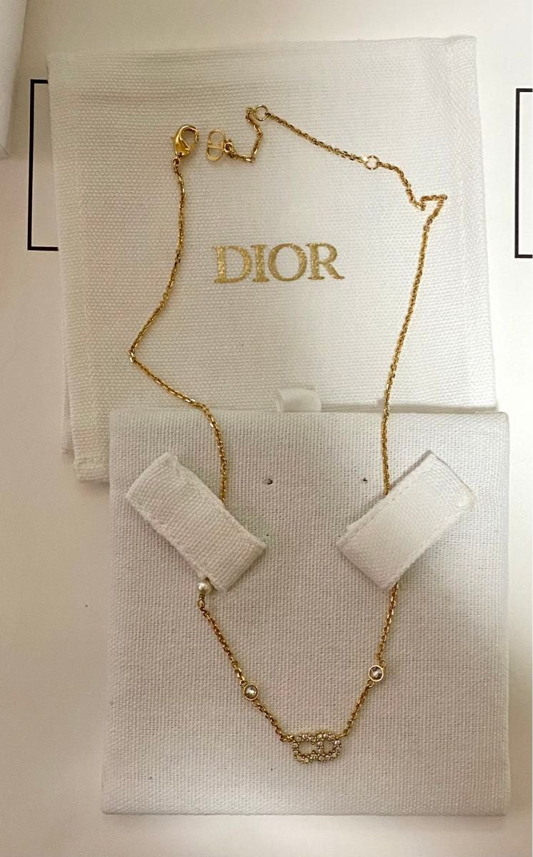 ディオール DIOR ネックレス CD ショッパー 箱 星型 チャーム ディオール DIOR ネックレス CD ショッパー 箱 星型 チャーム