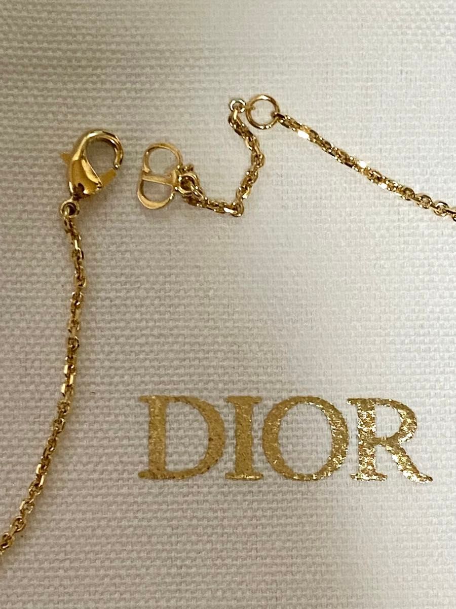 ディオール DIOR ネックレス CD ショッパー 箱 星型 チャーム ディオール DIOR ネックレス CD ショッパー 箱 星型 チャーム