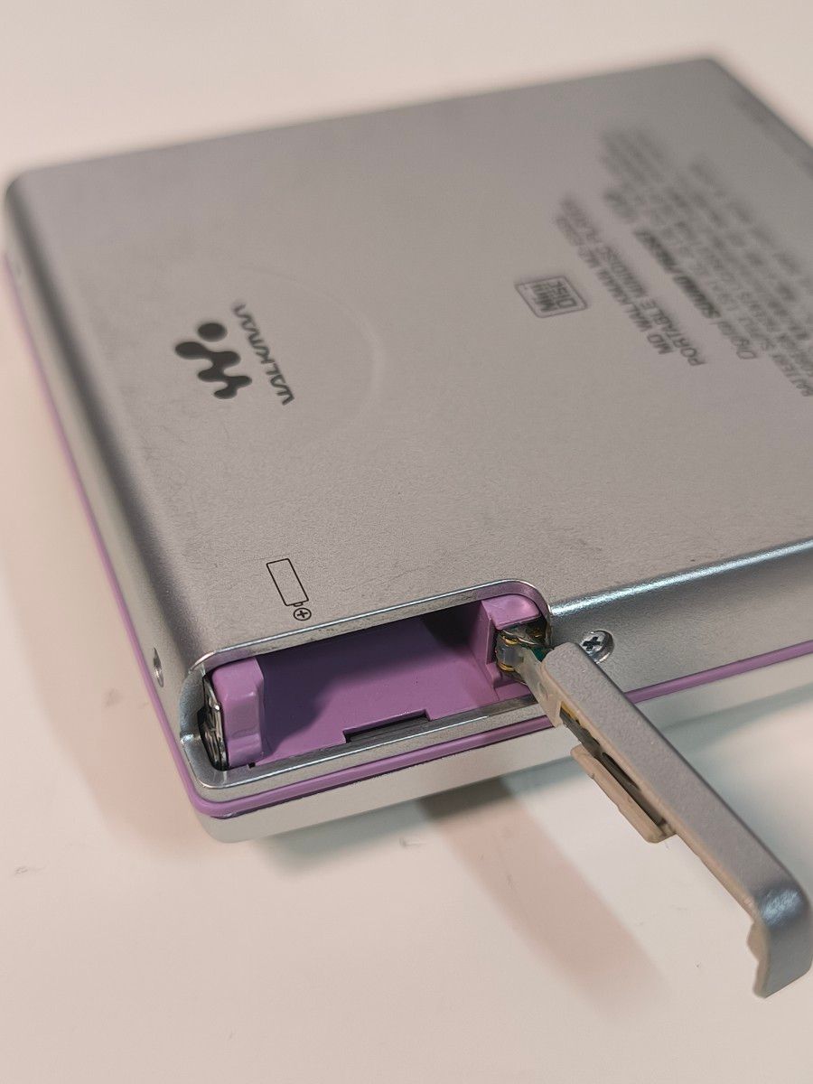 美品・付属品完備 SONY MDウォークマン MZ-E505 ピンク 動作品 美品・付属品完備 SONY MDウォークマン MZ-E505 ピンク 動作品