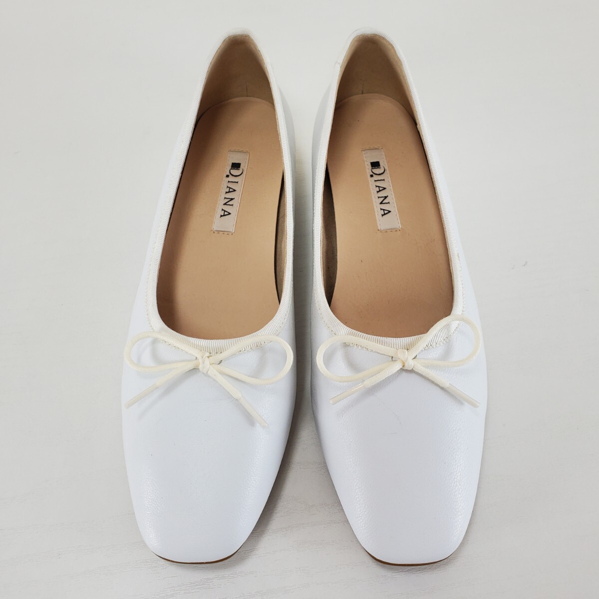 極上品 DIANA ダイアナ 本革レザー フラットパンプス バレエ 極上品 DIANA ダイアナ 本革レザー フラットパンプス バレエ