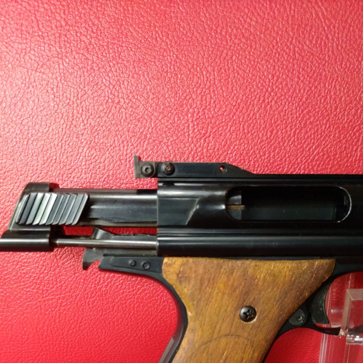 MGC社製44オートマグAMP M180ブローバックモデル 木製グリップ MGC社製44オートマグAMP M180ブローバックモデル 木製グリップ