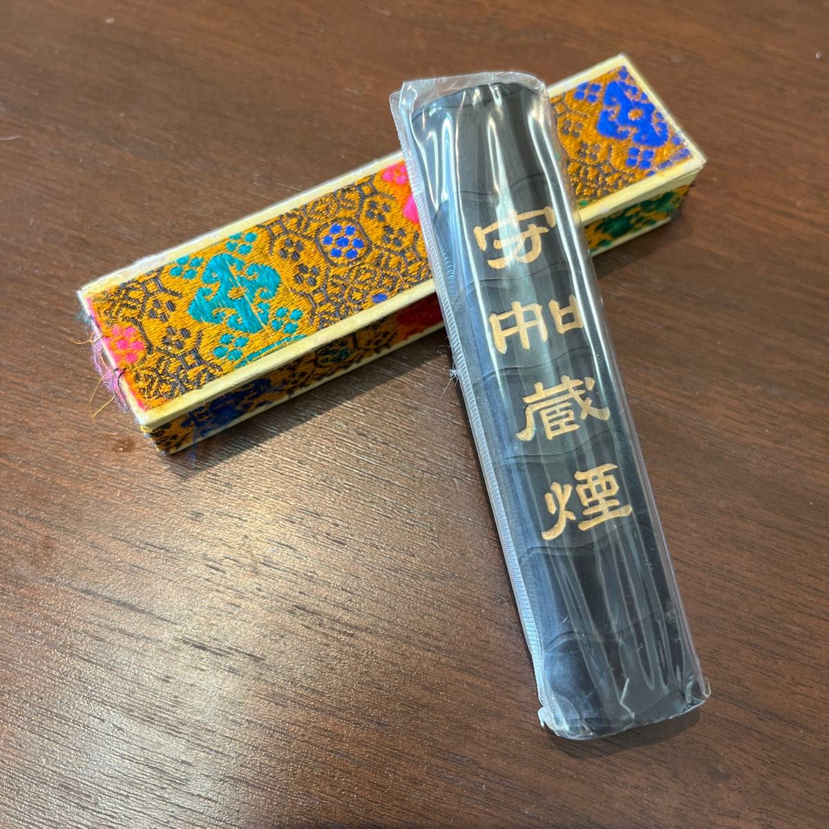 中国墨 萬暦甲辰年 程君房製 中国古玩 古墨 値下げしました♪珍品♪中国微墨 萬暦甲辰年 程君房製 五彩墨