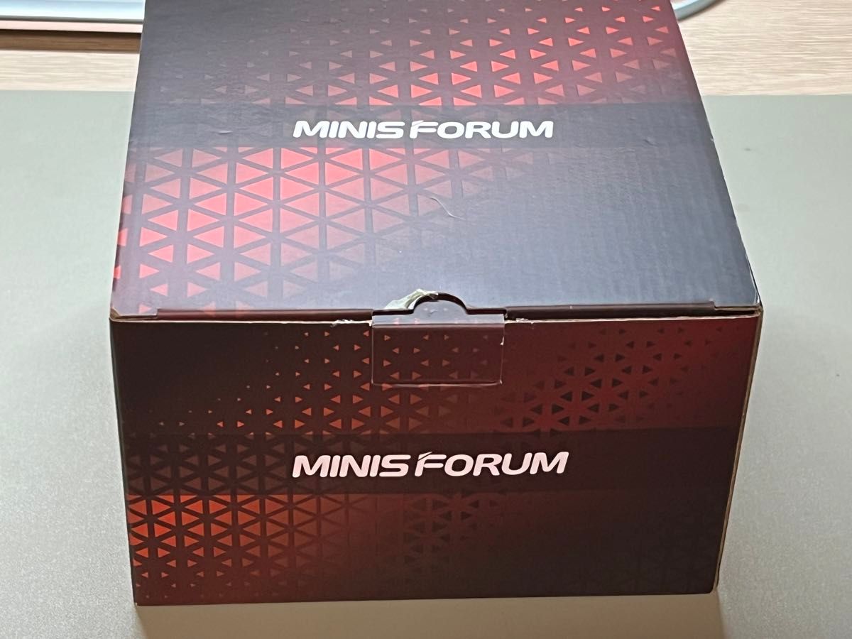MINIS FORUM UM690S MiniPC AMD Ryzen 9 6900HX 3 3GHz MINIS FORUM UM690S MiniPC AMD Ryzen 9 6900HX 3 3GHz
