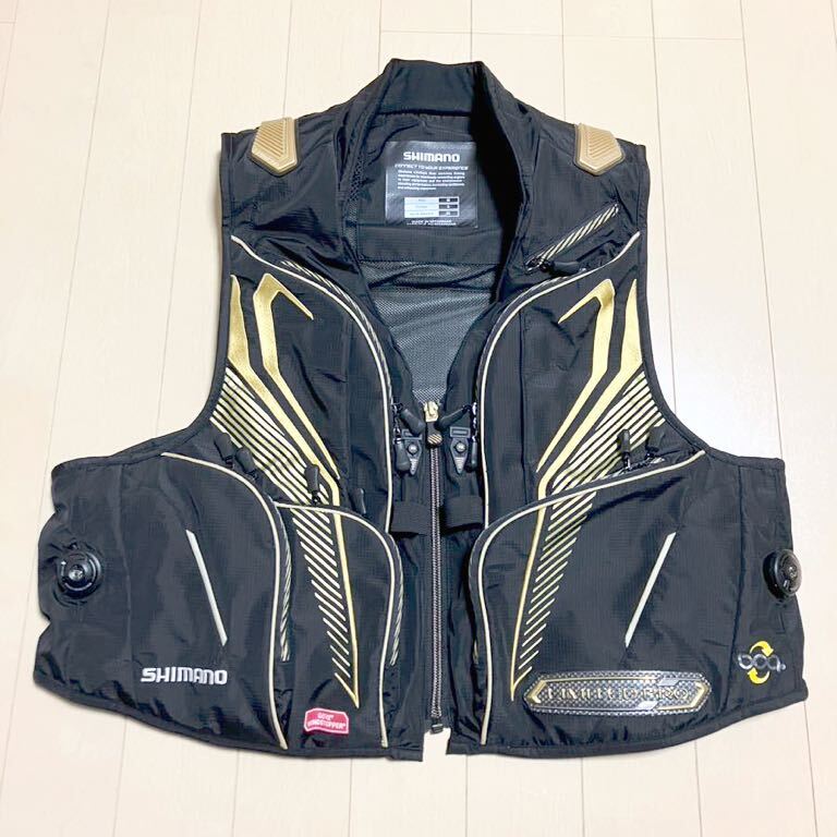 超美品 SHIMANO 2WAYベスト リミテッドプロVE-011P Mサイズ BOA 超美品 SHIMANO 2WAYベスト リミテッドプロVE-011P Mサイズ BOA
