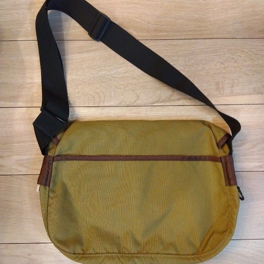 BEAMS EQUIPMENT ビームス ショルダーバッグ メッセンジャー BEAMS EQUIPMENT ビームス ショルダーバッグ メッセンジャー