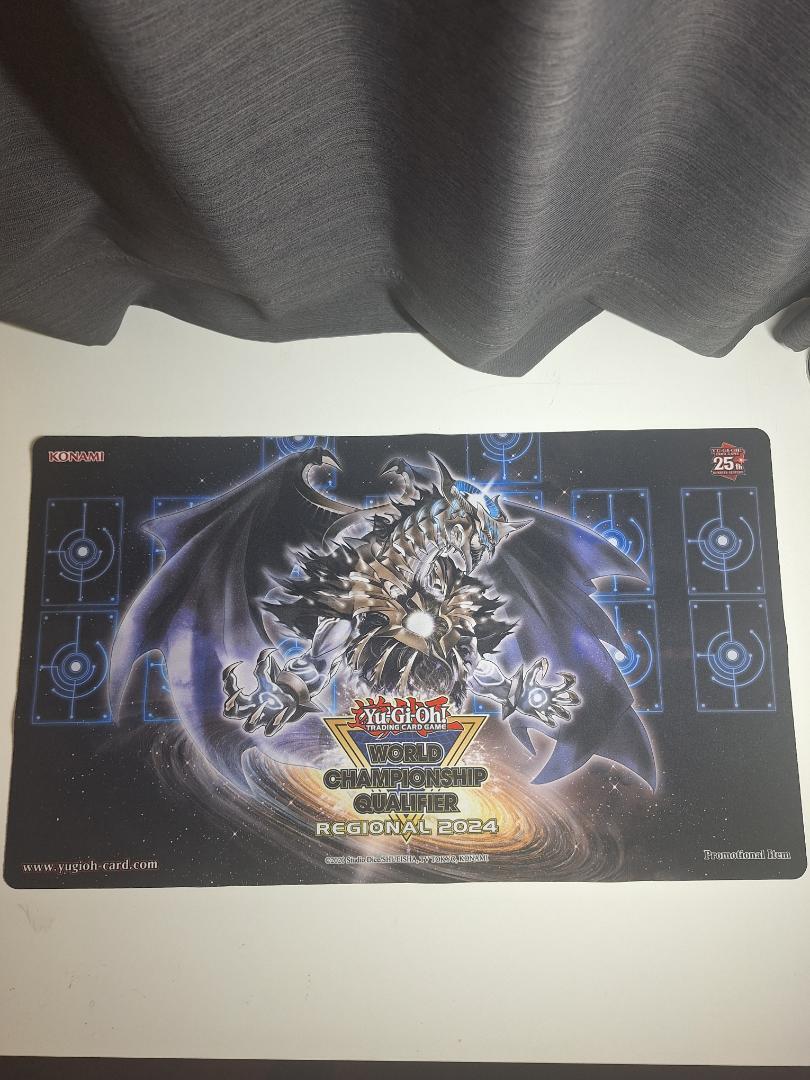 希少】 遊戯王 ブラックホールドラゴン プレイマット WCQ2024 希少】 遊戯王 ブラックホールドラゴン プレイマット WCQ2024