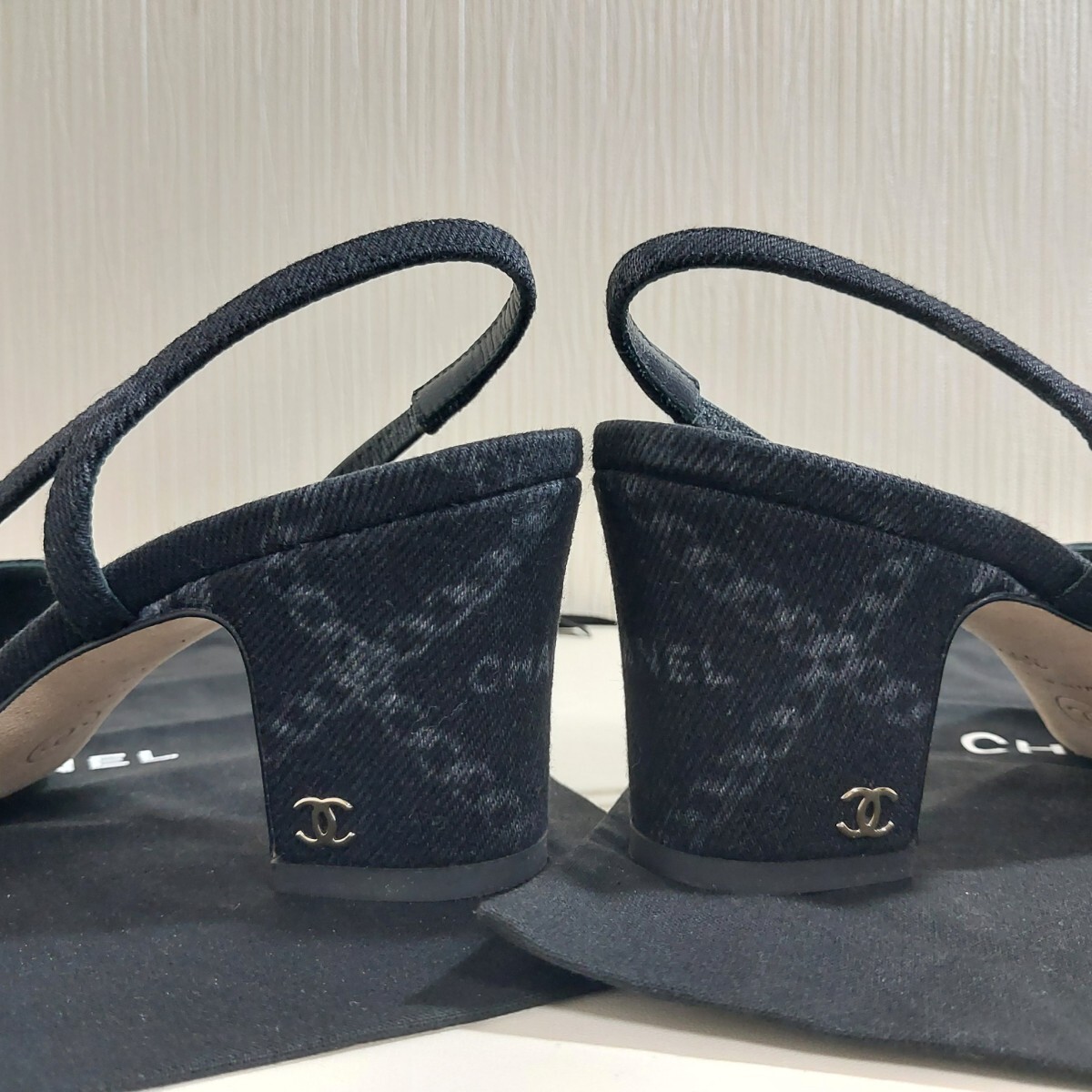 シャネル ココマーク スリングバック パンプス チャンキーヒール シャネル ココマーク スリングバック パンプス チャンキーヒール