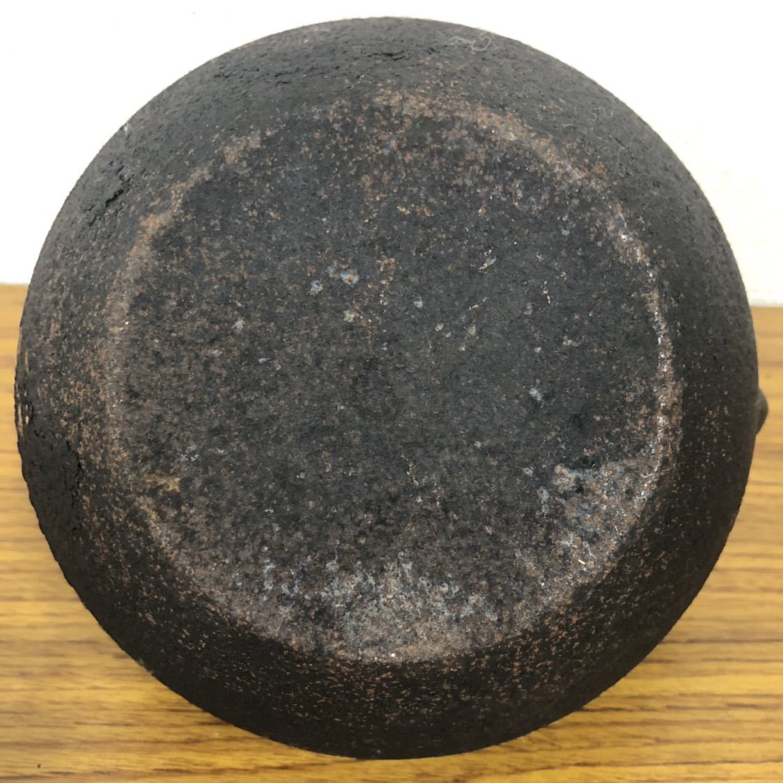 祥雲堂造 斑紫銅蓋霰地紋平丸鉄瓶 煎茶道具 鉄製
