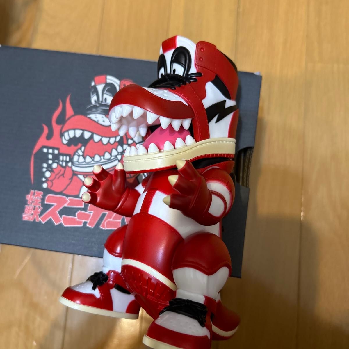 ソフビシリーズ 怪獣スニーカーヘッド ビンテージシカゴカラー ソフビシリーズ 怪獣スニーカーヘッド ビンテージシカゴカラー